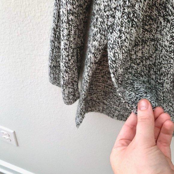 H&M Scoop Neck Pullover Marled Grey Knit Sweater Size Large - Picture 3 of 5